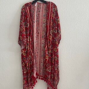 Xhilaration Red Floral Cape